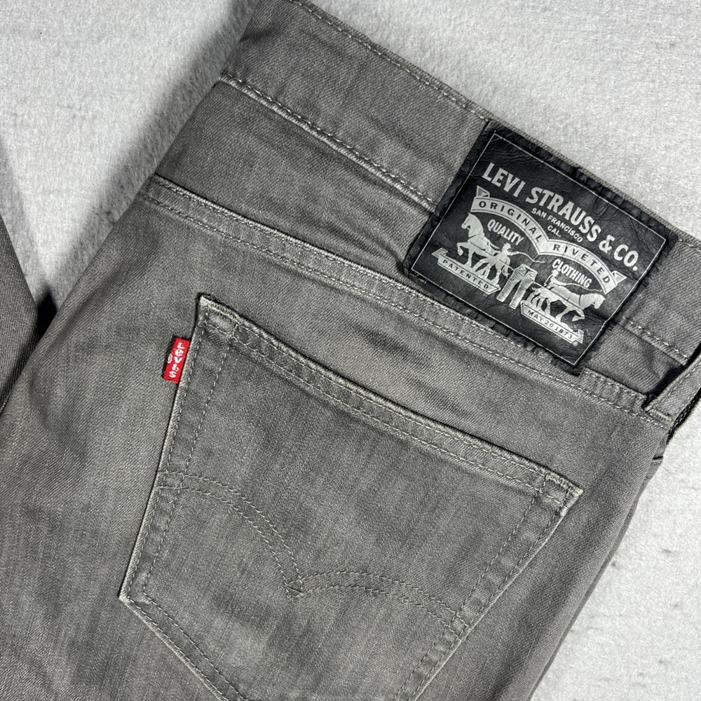 Levi's Men Jeans 510 Slim‎ Fit Tapered Leg 33 x 32 Gray Stretch (Fit: W34 x L30)